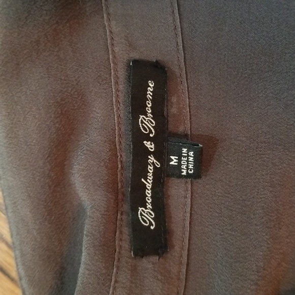 Broadway and Broome blouse - Picture 5 of 6